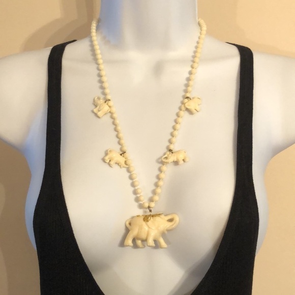 Vintage elephant charm statement necklace boho festival celluloid, designer look - Picture 6 of 7